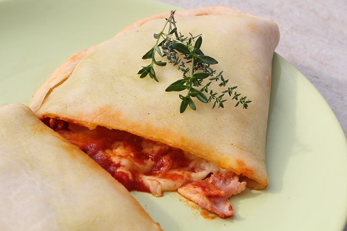 Recette sans gluten et faible en fodmaps pour changer de la pizza : une calzone